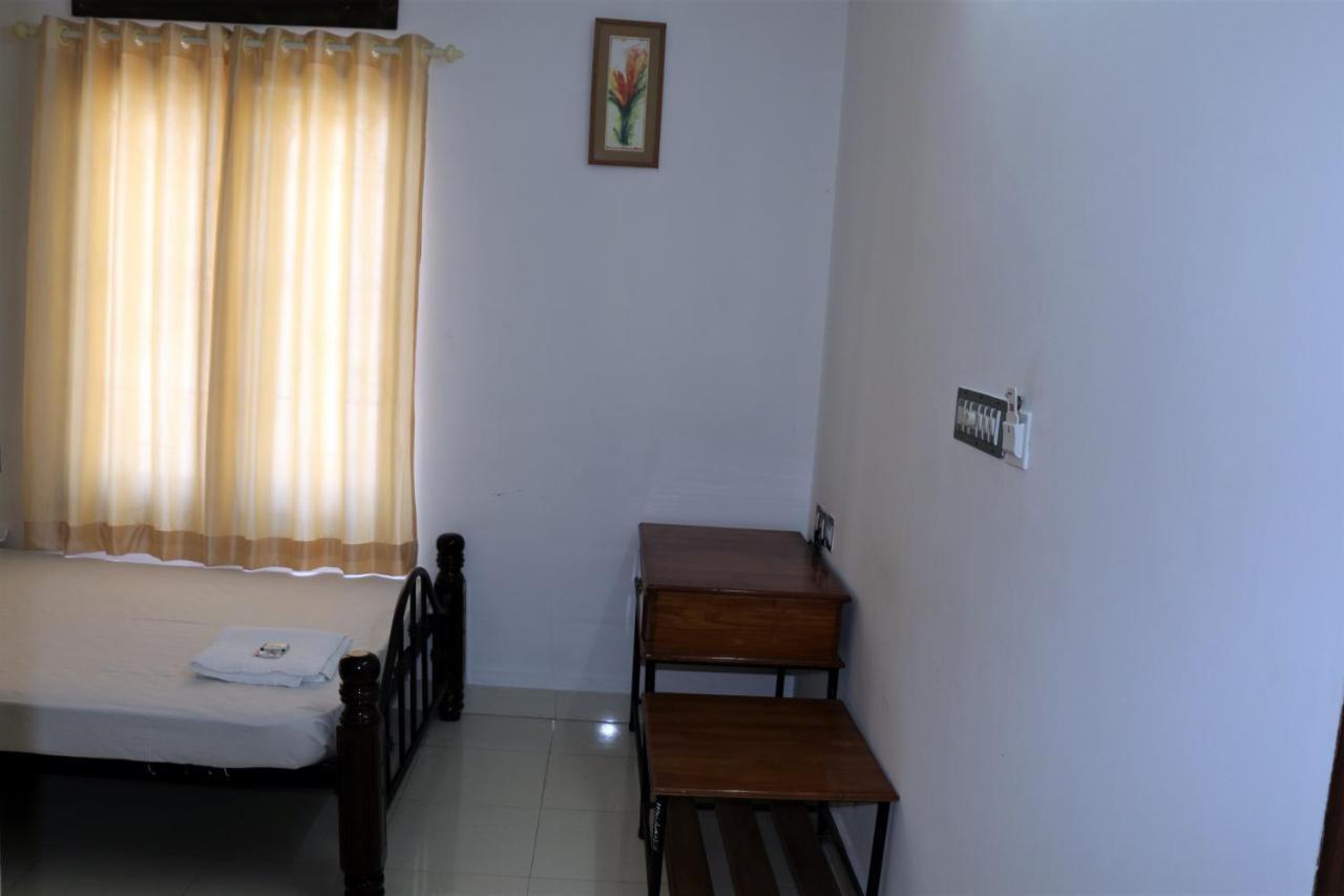 East Coast Otel Thiruvananthapuram Dış mekan fotoğraf