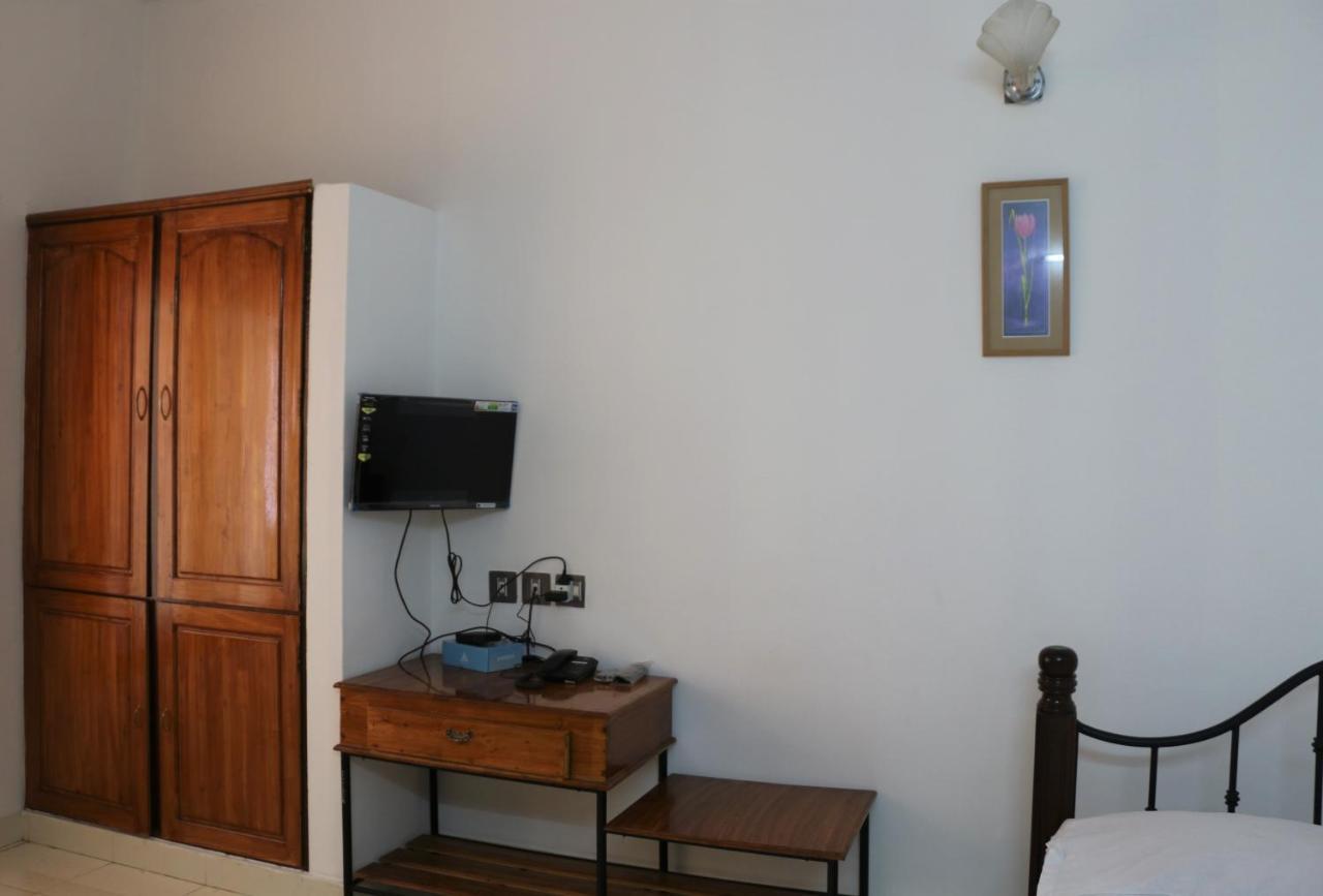 East Coast Otel Thiruvananthapuram Dış mekan fotoğraf