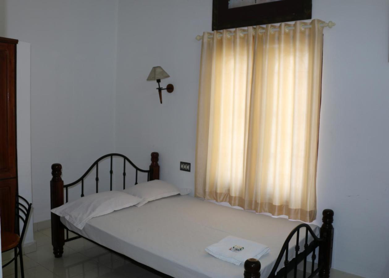 East Coast Otel Thiruvananthapuram Dış mekan fotoğraf